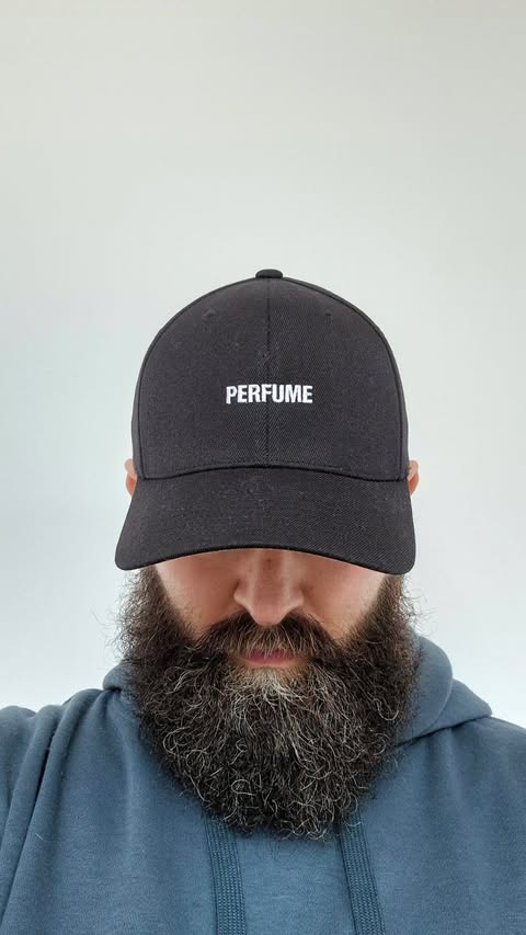 "PERFUME" Black Baseball Hat